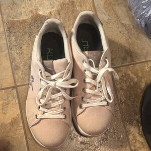 KURU Beige Lace-Up Sneakers